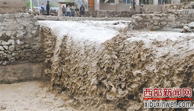甘肃岷县雹洪灾害致37人遇难19人失踪
