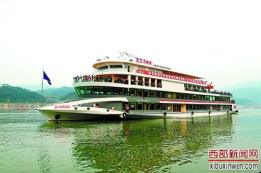 “两高”开通后,主城市民周六凌晨乘坐高铁到宜昌,游完三峡当天就可返回